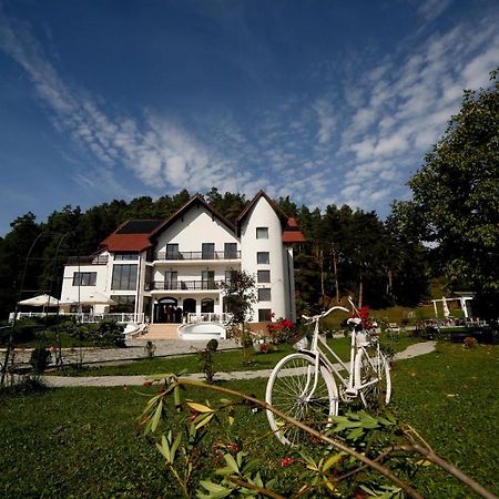 Pensiunea Baroc Dobirlau Exteriör bild